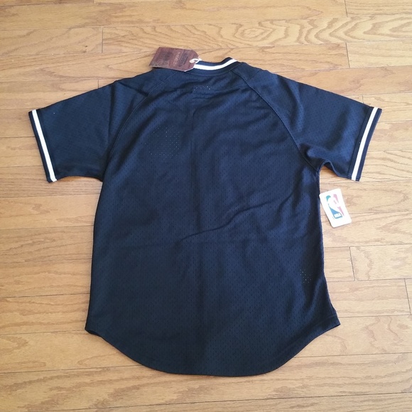 Mitchell and Ness GS Warriors Baseball Jersey - Picture 4 of 4